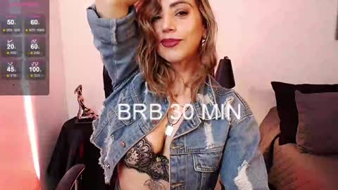 Snapshot of antoniavillamizar chatting on February 6, 2025, 3:52 pm Anto online show from February 6, 2025, 3:52 pm