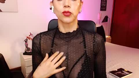 Snapshot of antoniavillamizar chatting on October 11, 2025, 10:25 am Anto online show from October 11, 2025, 10:25 am