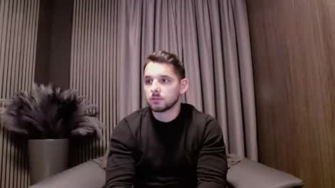 HI My name is Antonio online show from November 29, 2025, 8:01 pm