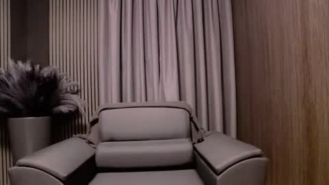 HI My name is Antonio online show from December 2, 2025, 7:42 pm