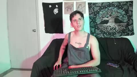 antonnello_ online show from February 2, 2025, 12:30 am