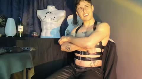 antonnello_ online show from September 25, 2025, 12:47 am