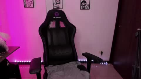 antony_cast online show from January 31, 2025, 4:58 am