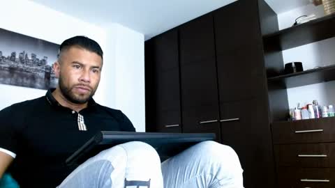 ANTONY D ANGELO online show from January 3, 2025, 11:44 pm