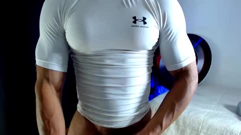 Instagram miguelangel1802  online show from October 23, 2025, 5:40 am