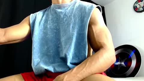 Instagram miguelangel1802  online show from November 30, 2025, 6:45 pm