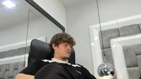 Snapshot of antthony_kings chatting on October 12, 2025, 7:57 pm Anthony King online show from October 12, 2025, 7:57 pm