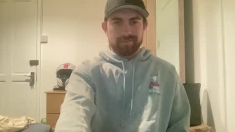 Snapshot of antzfitness chatting on November 3, 2025, 6:47 am antzfitness online show from November 3, 2025, 6:47 am