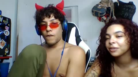 Snapshot of anuardhm chatting on November 6, 2025, 5:47 pm AnuarDHM online show from November 6, 2025, 5:47 pm