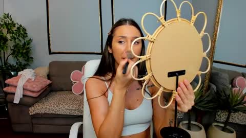 Anya online show from April 3, 2026, 11:52 am