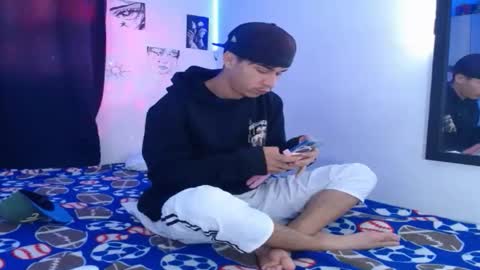 anyelo_sexyhot online show from April 1, 2026, 7:20 am