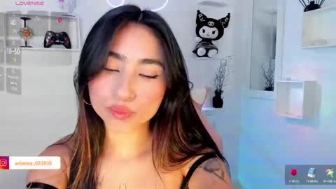 Snapshot of anyeluz_z chatting on January 28, 2025, 5:35 pm anyeluz_z online show from January 28, 2025, 5:35 pm
