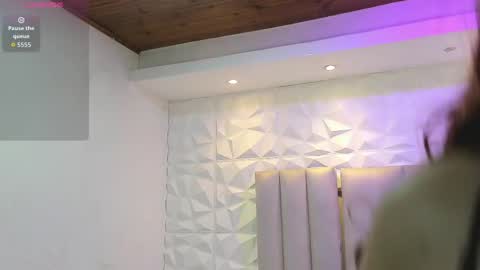 Snapshot of aome_purpuree chatting on September 17, 2025, 1:02 pm Aome online show from September 17, 2025, 1:02 pm