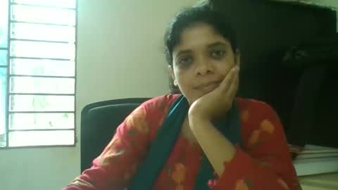 Aparalux online show from May 12, 2026, 5:04 am
