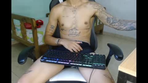 aphal_hot23 online show from March 7, 2025, 7:05 pm