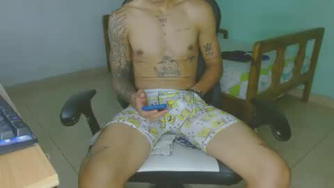 aphal_hot23 online show from March 8, 2025, 11:18 pm