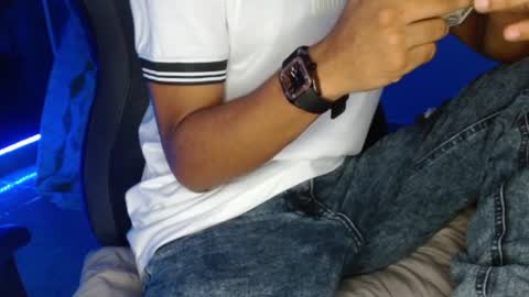 aphal_hot23 online show from October 3, 2025, 11:29 am