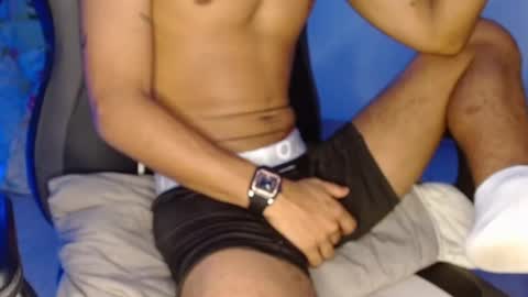 aphal_hot23 online show from October 25, 2025, 7:08 pm