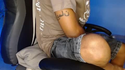 aphal_hot23 online show from October 27, 2025, 11:47 am