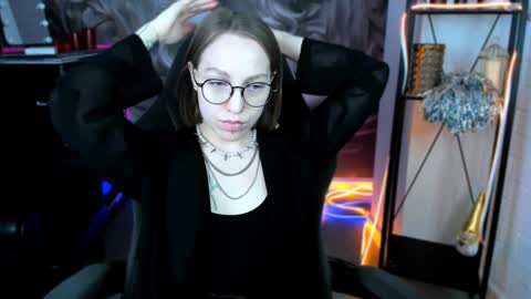 APHEX QUEEN online show from January 24, 2025, 9:17 am