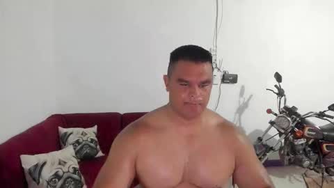 follow me   here you find me online show from January 16, 2026, 4:44 pm