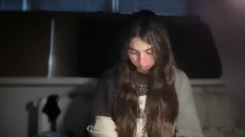 Snapshot of aphr0dite22 chatting on January 17, 2026, 2:11 pm aphr0dite22 online show from January 17, 2026, 2:11 pm