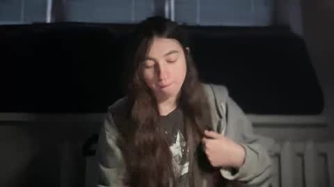 Snapshot of aphr0dite22 chatting on January 18, 2026, 1:48 pm aphr0dite22 online show from January 18, 2026, 1:48 pm