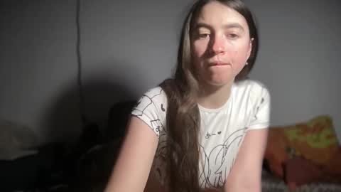 Snapshot of aphr0dite22 chatting on February 18, 2026, 10:06 pm aphr0dite22 online show from February 18, 2026, 10:06 pm