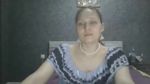 Snapshot of aphrodisiaque_ chatting on April 5, 2026, 5:54 pm aphrodisiaque_ online show from April 5, 2026, 5:54 pm