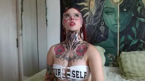 aphrodite__bloom online show from October 11, 2025, 5:22 pm