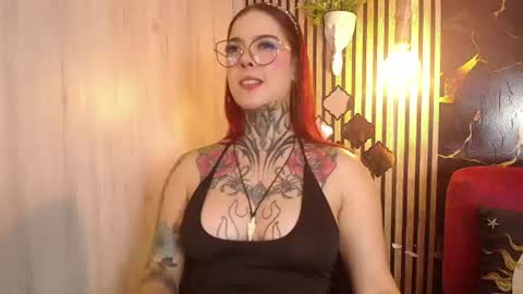 aphrodite__bloom online show from July 14, 2026, 2:05 am