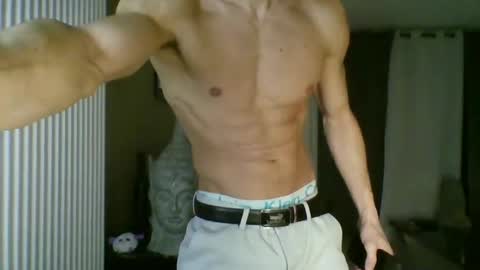 Snapshot of apollonfitx_69 chatting on January 31, 2025, 2:26 am apollonfitx_69 online show from January 31, 2025, 2:26 am