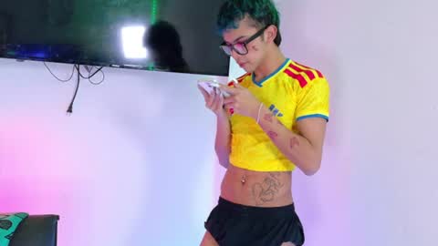 Snapshot of apolo_prince1 chatting on June 17, 2026, 10:21 pm Apolo online show from June 17, 2026, 10:21 pm