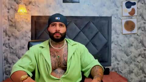 Apolo online show from November 22, 2025, 11:04 pm