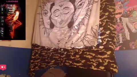 Snapshot of apolo_s chatting on October 16, 2025, 6:53 pm Andres online show from October 16, 2025, 6:53 pm