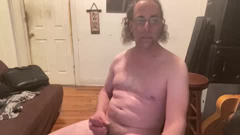 Apostrphy online show from November 7, 2025, 11:38 pm