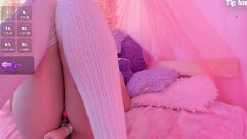 Lily online show from October 4, 2025, 2:48 pm