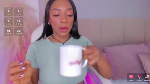 Snapshot of april_ebony18_ chatting on September 30, 2025, 10:42 am April online show from September 30, 2025, 10:42 am