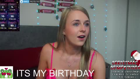 Snapshot of april_flix chatting on December 1, 2024, 9:48 pm April Flix online show from December 1, 2024, 9:48 pm