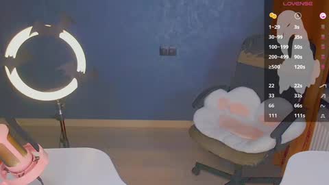 Snapshot of april_hentaigirl chatting on January 5, 2025, 9:25 pm    my special content  online show from January 5, 2025, 9:25 pm