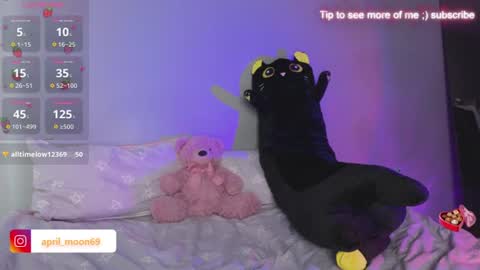Snapshot of april_kampf_ chatting on June 21, 2026, 8:28 am April online show from June 21, 2026, 8:28 am