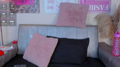 aprilgrey111 online show from April 4, 2026, 5:43 pm