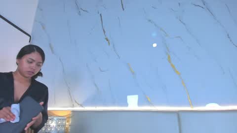 aprilgrey111 online show from April 15, 2026, 7:58 pm