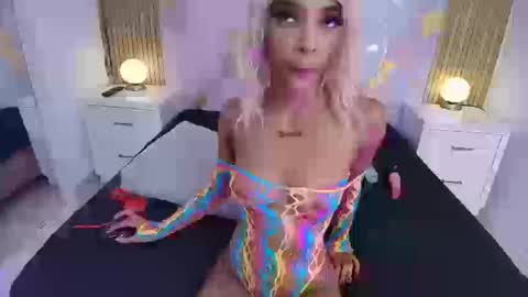 aprillross online show from March 14, 2026, 4:01 pm