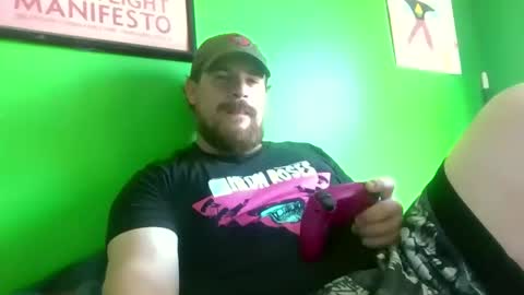 aquadad182 online show from May 7, 2026, 4:56 pm