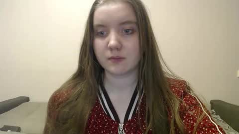 Josefin online show from September 24, 2025, 1:14 pm