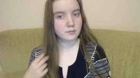 Josefin online show from October 15, 2025, 1:11 pm