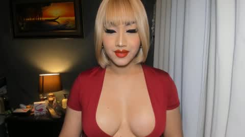 Snapshot of aqueenofcumxx chatting on March 9, 2025, 5:06 pm Alicia online show from March 9, 2025, 5:06 pm