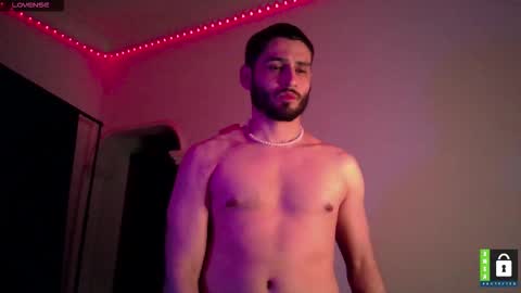 Snapshot of arab_b chatting on January 18, 2026, 2:37 am Thiago online show from January 18, 2026, 2:37 am