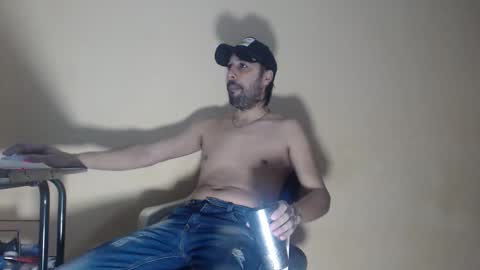 Snapshot of arabebigcock chatting on November 1, 2025, 6:37 am ARABE online show from November 1, 2025, 6:37 am